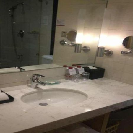 Ramada Plaza Shenyang Citycenter Exteriör bild